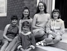 Foster_girls_NZ.jpg