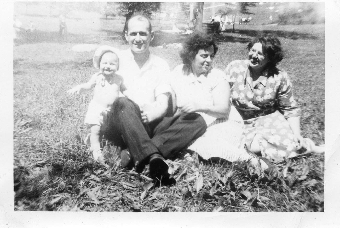 Moms photo album0015.jpg