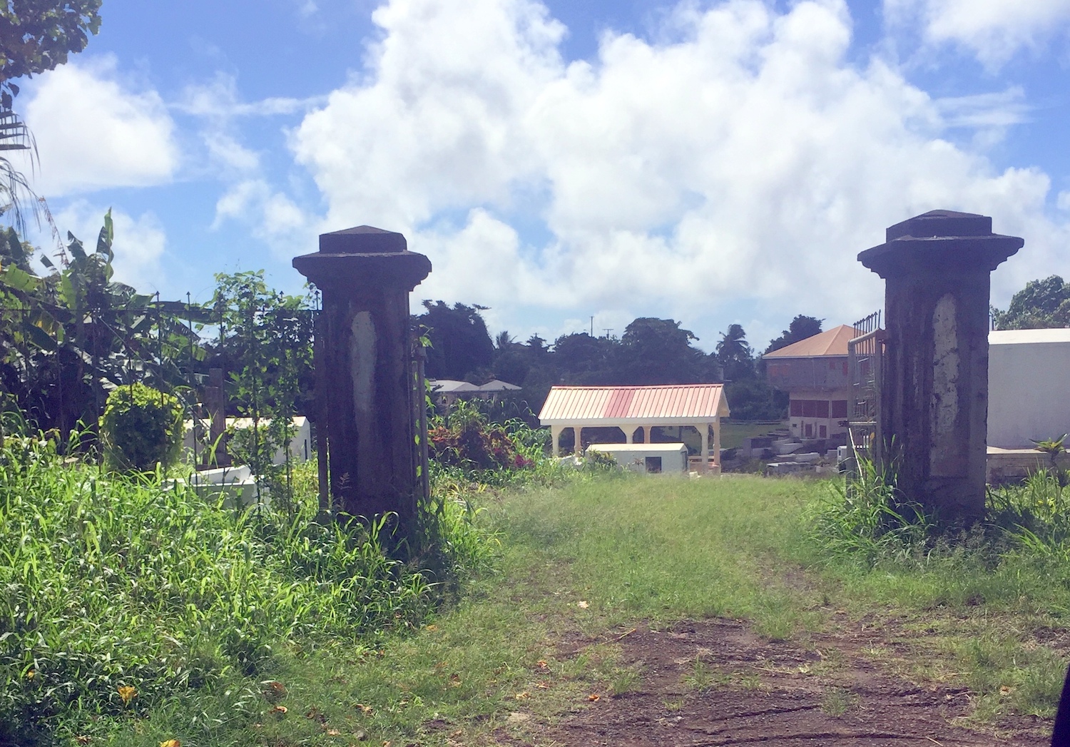 Mt-airy-cemetery-grenada.jpg