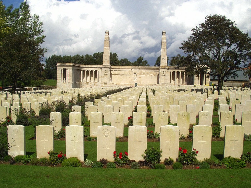 VIS-EN-ARTOIS MEMORIAL.jpg
