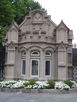 woodlawn_cemetery.jpg